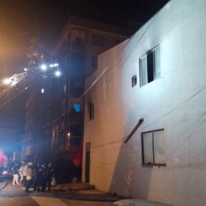 elektrik deposunda korkutan yangin 7dUSXXPL