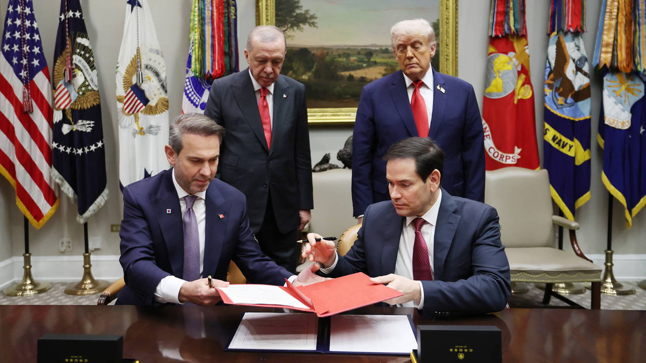 abd ile imzalanan nukleer anlasmaya tepki gosteren chpli yavuzyilmaz ne istediler de verdiniz HRscEJ6v