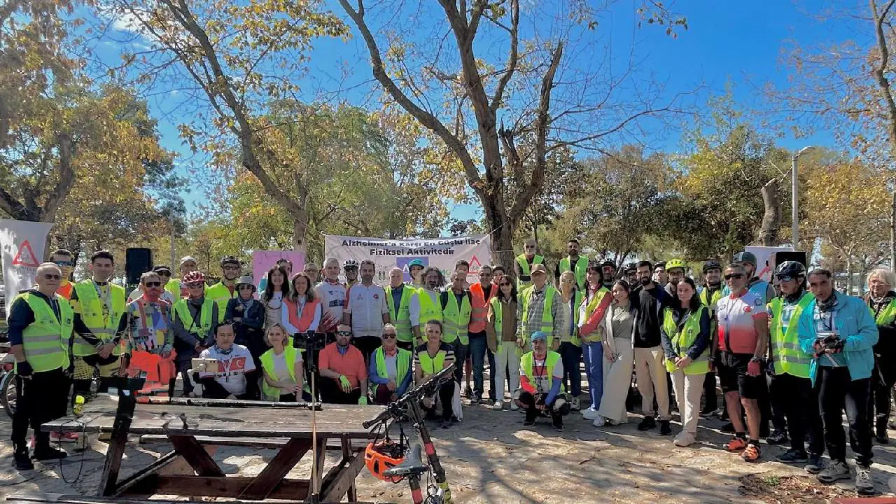 pedallar alzheimer icin cevrildi GAzNmgY7.jpg