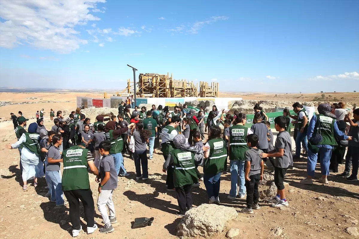 zerzevan kalesinde acik hava sinifi h1YWjCle.jpg