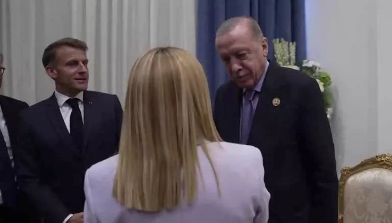 zirveye damga vuran diyalog dunya basininda trumpin gecikmesi neselerini bozmadi 9xRteKW4.jpg