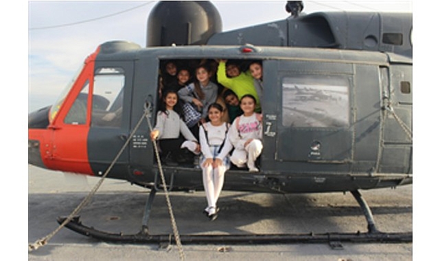 ogrenciler dil becerilerini gezerek pekistiriyor AEs3h9X7.jpg