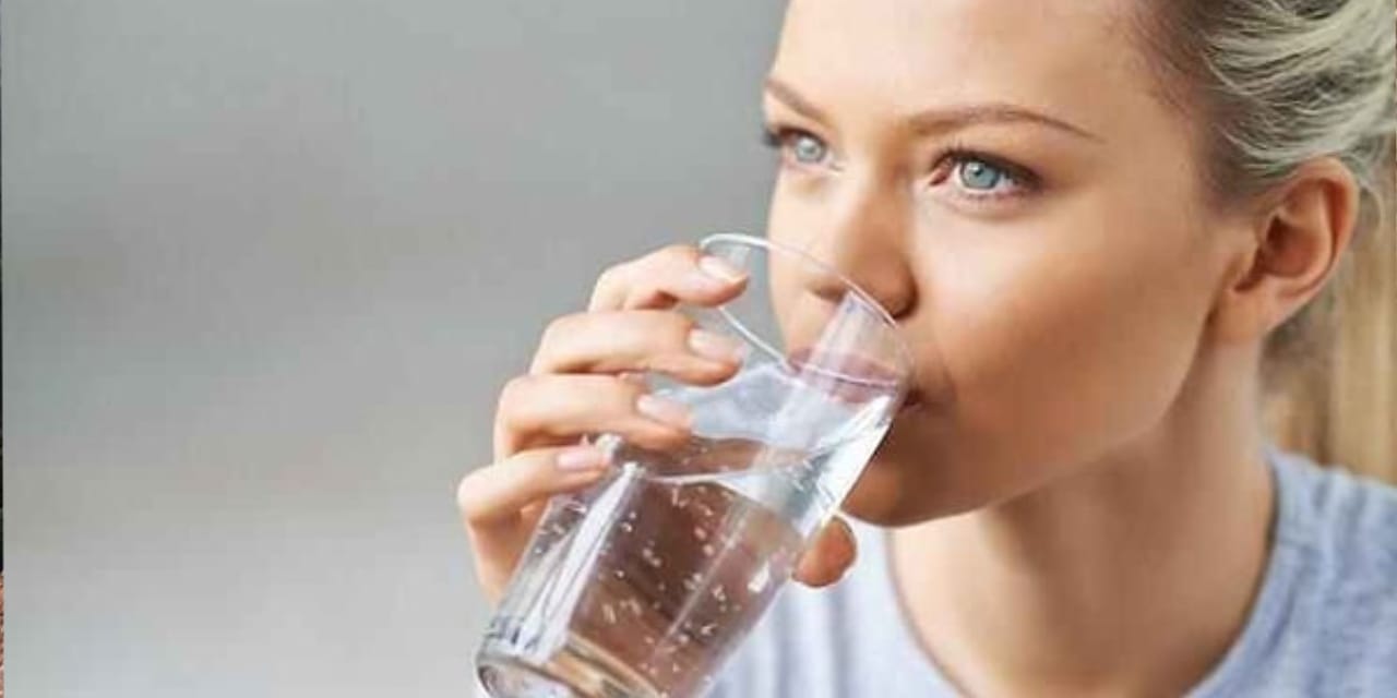 Gazlı Su Kilo Vermek İçin Etkili Değil: Şeker Metabolizmasını Etkiliyor