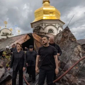UNESCO mirası manastır hedef alındı: Moskova ve Kiev karşı karşıya geldi