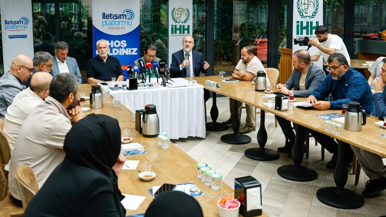 Bangsamoro lideri haci murad ibrahim istanbulda gazetecilerle bulustu UPXgYDt5