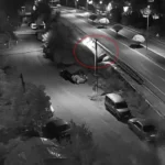 Ilginc kaza yoldan cikan arac su kanalinin uzerinde ilerledi 6NfGcl1F